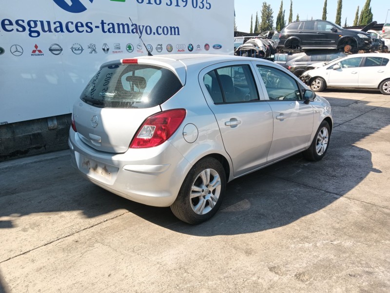 opel corsa d (s07) del año 2009