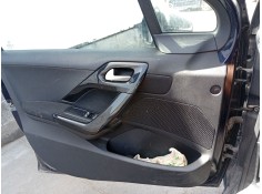 Recambio de guarnecido puerta delantera izquierda para peugeot 208 i (ca_, cc_) 1.2 vti 82 referencia OEM IAM 96763526ZD  