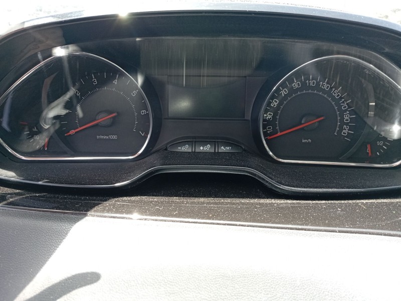 Recambio de cuadro instrumentos para peugeot 208 i (ca_, cc_) 1.2 vti 82 referencia OEM IAM 9813848780  