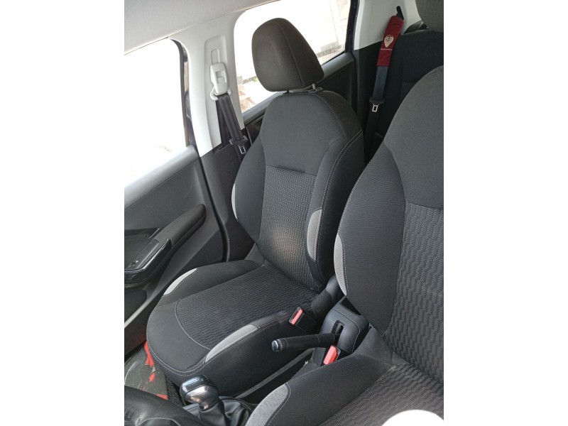 Recambio de asiento delantero derecho para peugeot 208 i (ca_, cc_) 1.2 vti 82 referencia OEM IAM 16081049ZD  