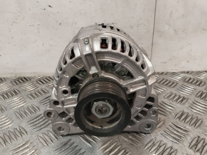 Recambio de alternador para nissan atleon 120 tk110.35 tk56.35/4 referencia OEM IAM 8EL011711561  