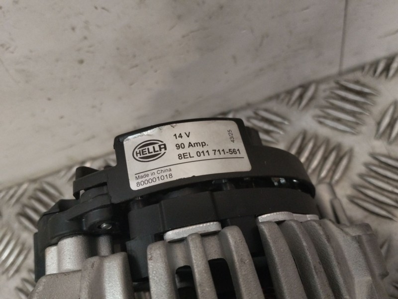 Recambio de alternador para nissan atleon 120 tk110.35 tk56.35/4 referencia OEM IAM 8EL011711561  