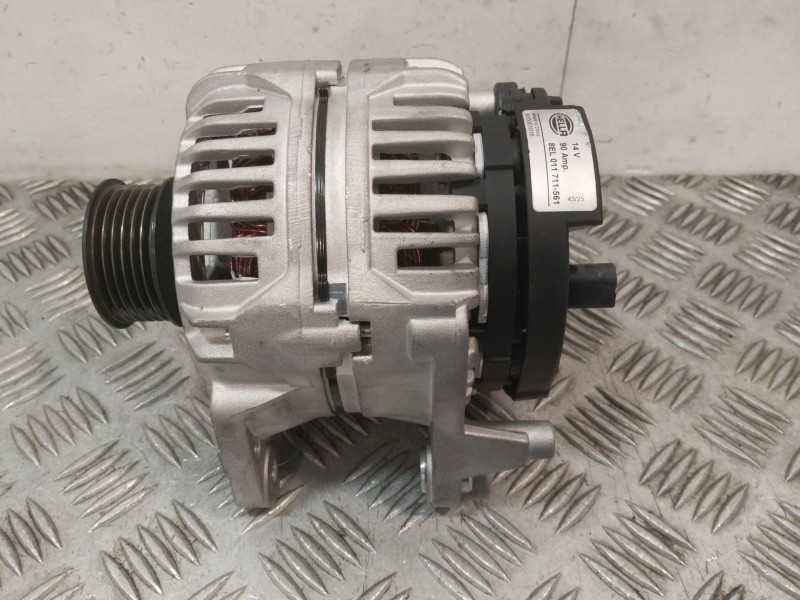 Recambio de alternador para nissan atleon 120 tk110.35 tk56.35/4 referencia OEM IAM 8EL011711561  