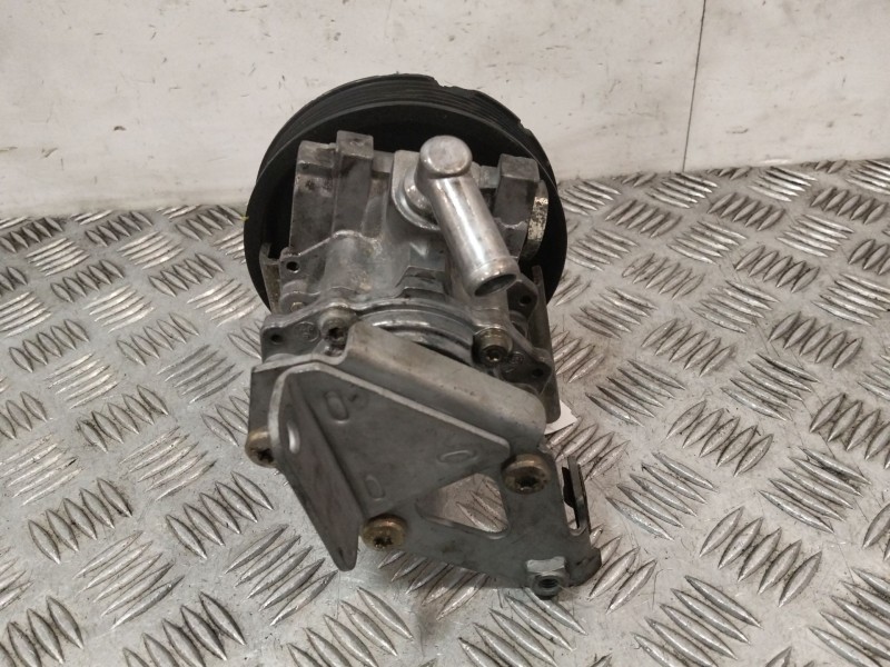 Recambio de bomba direccion para bmw serie 5 berlina (e39) 523i referencia OEM IAM 7092742  