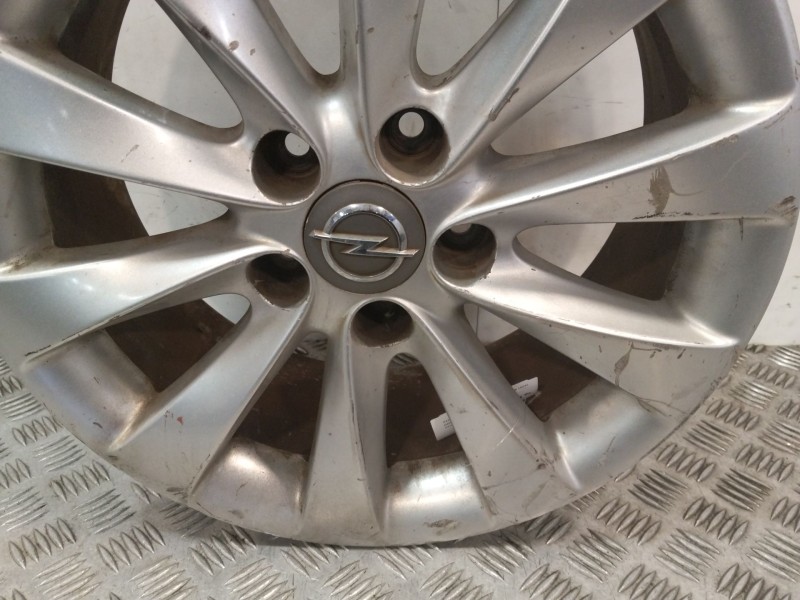 Recambio de llanta para opel zafira / zafira family b (a05) 1.9 cdti (m75) referencia OEM IAM 13346661  