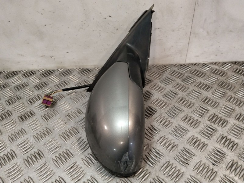 Recambio de retrovisor derecho para seat ibiza iii (6l1) 1.9 tdi referencia OEM IAM 014142  