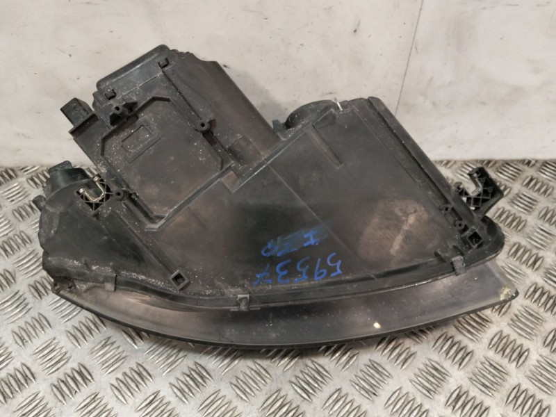 Recambio de faro izquierdo para audi a3 (8p1) 1.9 tdi referencia OEM IAM 0301206201  