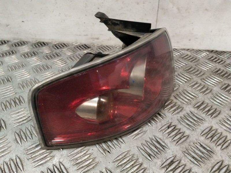 Recambio de piloto trasero izquierdo para seat ibiza iii (6l1) 1.9 tdi referencia OEM IAM 6L694509  