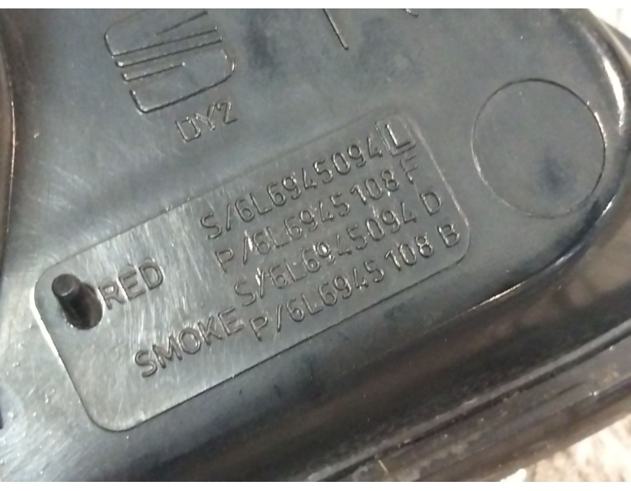 Recambio de piloto trasero derecho interior para seat ibiza iii (6l1) 1.9 tdi referencia OEM IAM 6L6945094  