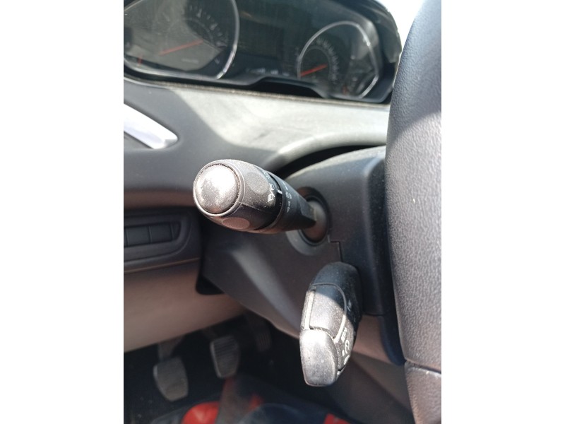 Recambio de mando multifuncion para peugeot 208 i (ca_, cc_) 1.2 vti 82 referencia OEM IAM 98081767ZD  