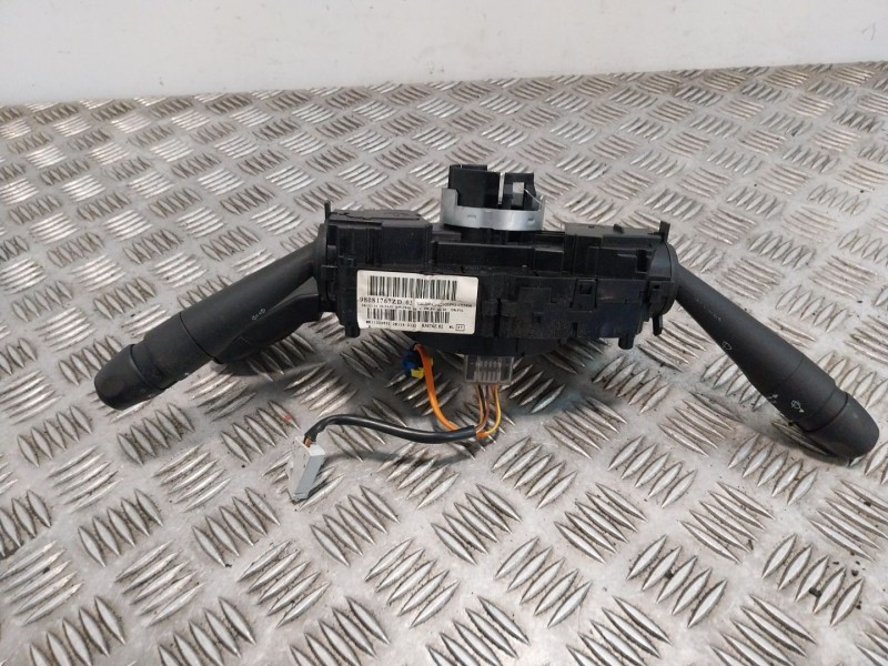 Recambio de mando multifuncion para peugeot 208 i (ca_, cc_) 1.2 vti 82 referencia OEM IAM 98081767ZD  