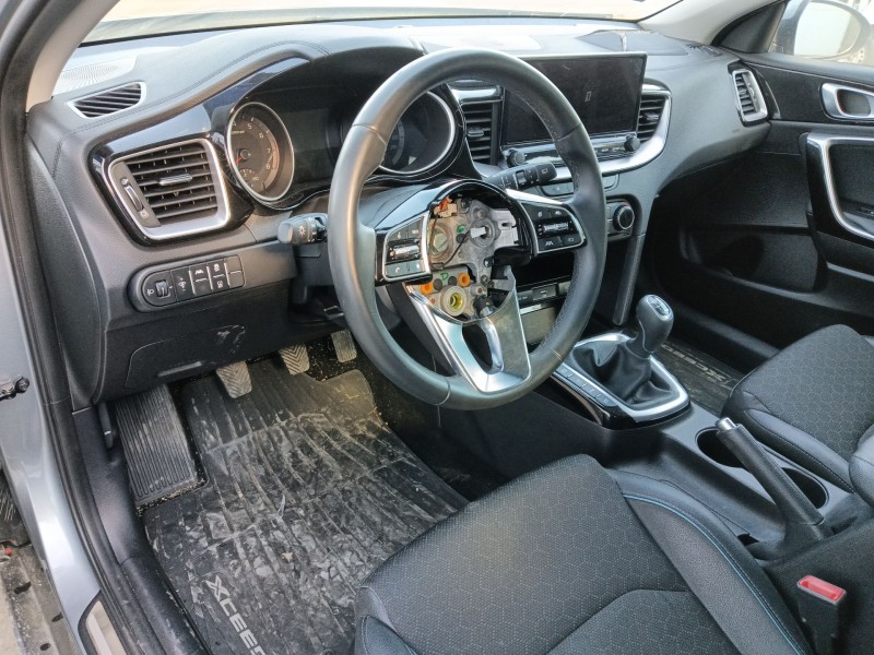 kia xceed (cd) del año 2025