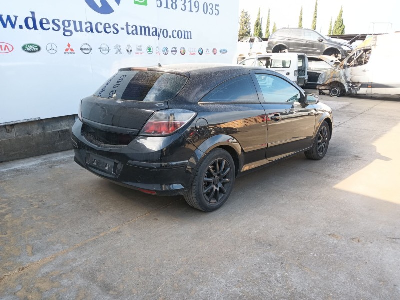 opel astra h gtc (a04) del año 2007