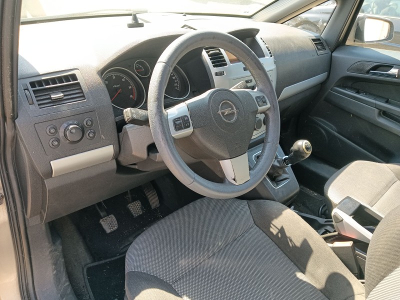 opel zafira / zafira family b (a05) del año 2009