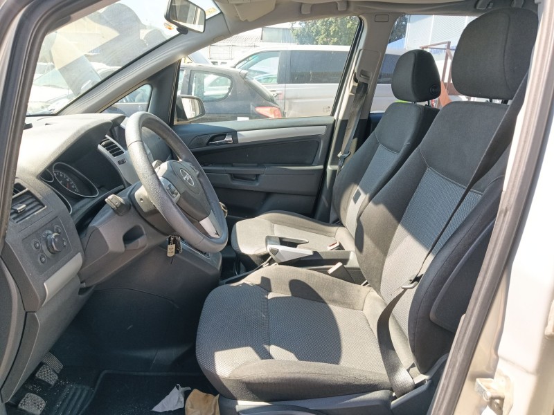 opel zafira / zafira family b (a05) del año 2009