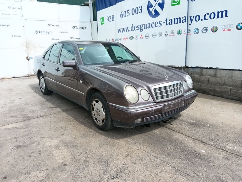 mercedes-benz clase e (w210) del año 1998