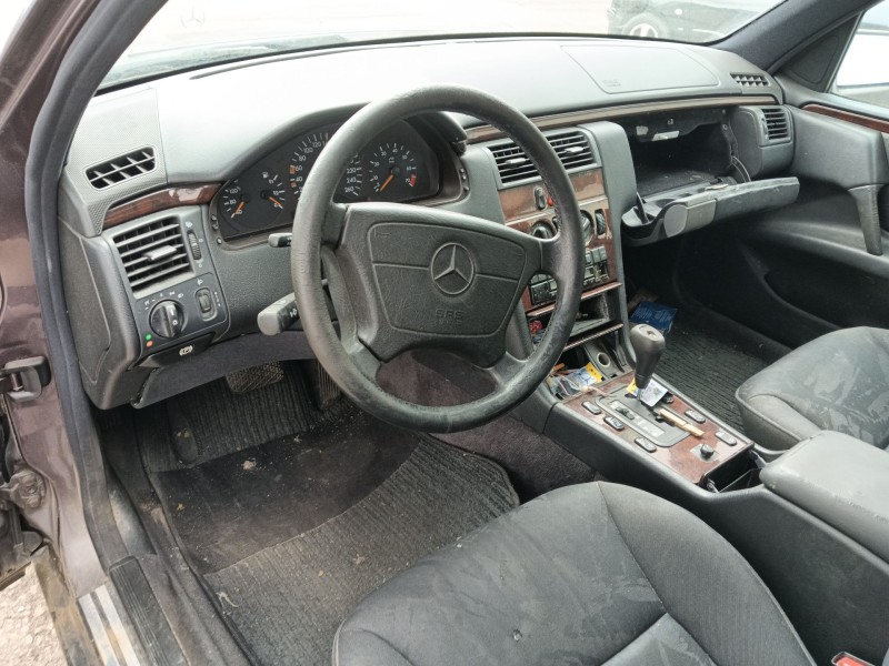 mercedes-benz clase e (w210) del año 1998