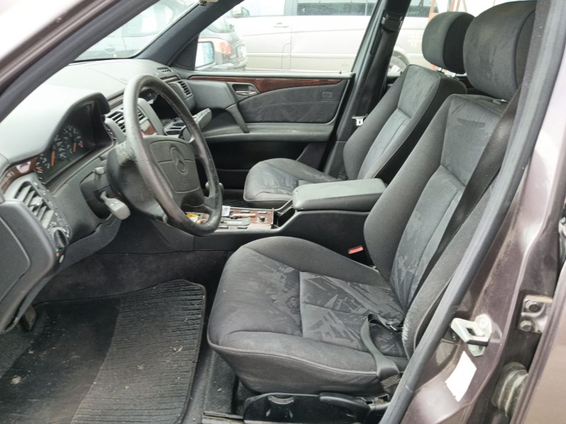mercedes-benz clase e (w210) del año 1998