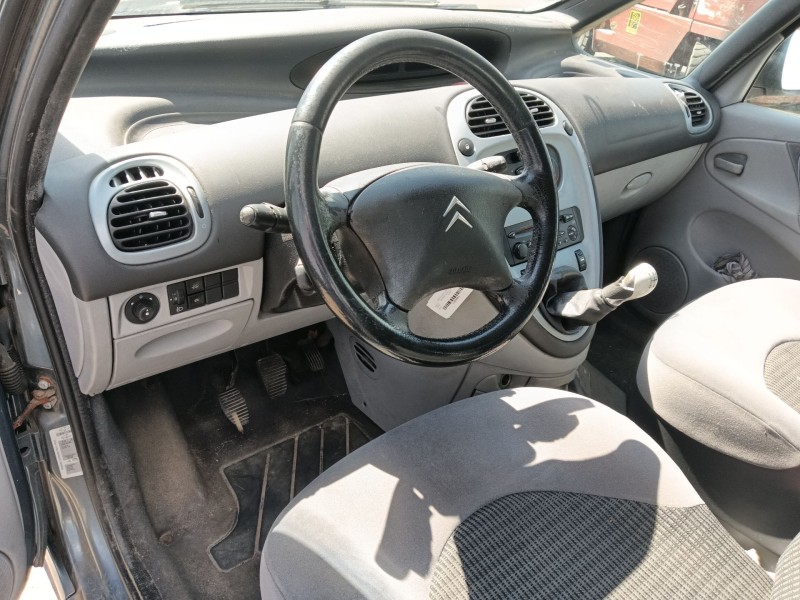citroën xsara picasso (n68) del año 2011