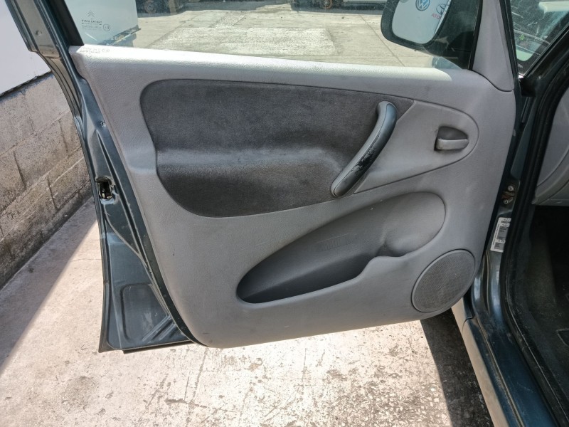 citroën xsara picasso (n68) del año 2011