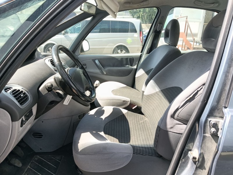 citroën xsara picasso (n68) del año 2011