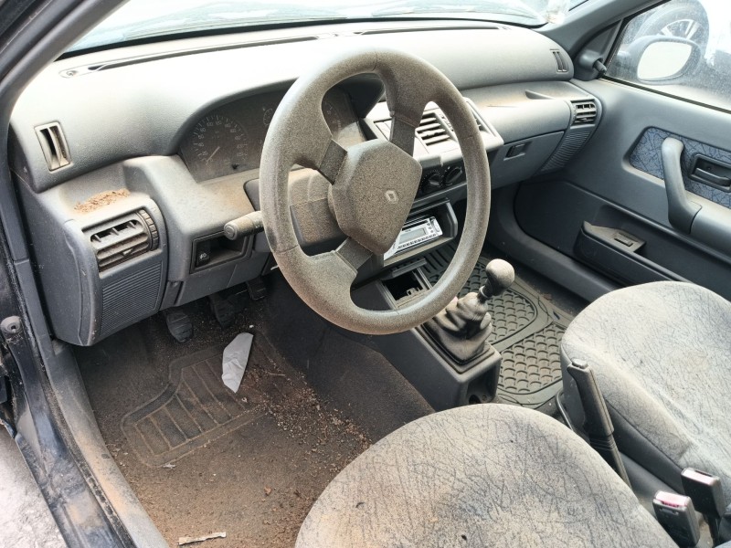 renault clio i (b/c57_, 5/357_) del año 1997