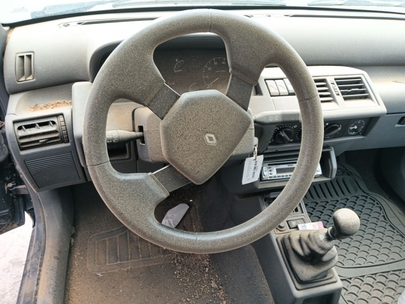 renault clio i (b/c57_, 5/357_) del año 1997