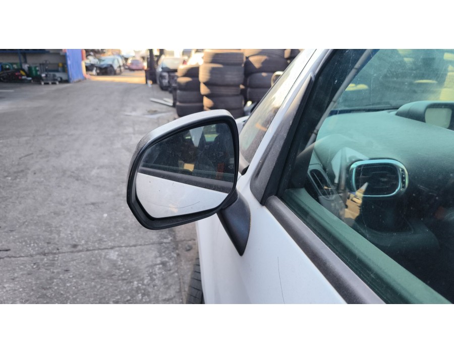 Recambio de retrovisor izquierdo para citroën c3 picasso (sh_) 1.6 hdi 90 referencia OEM IAM 8153XQ  