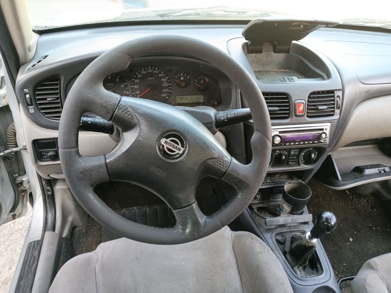 nissan almera ii (n16) del año 2002