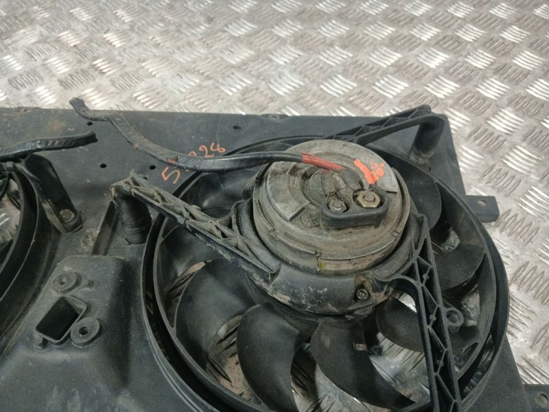Recambio de electroventilador para volkswagen t4 transporter/furgoneta syncro (mod. 1991) referencia OEM IAM 701121207B  