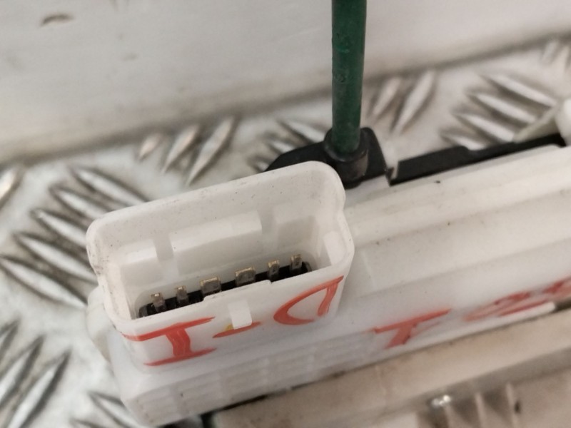 Recambio de cerradura puerta delantera izquierda para kia rio iii (ub) 1.2 cvvt referencia OEM IAM   