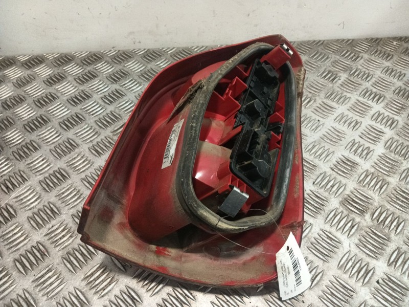 Recambio de piloto trasero izquierdo para citroën xsara picasso (n68) 2.0 hdi referencia OEM IAM 89032867  