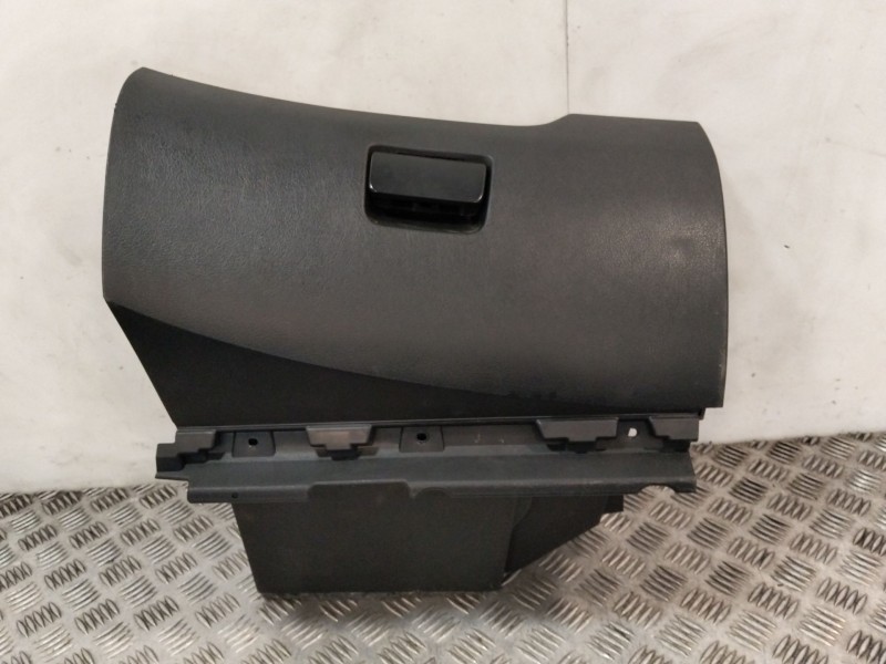 Recambio de tapa guantera para peugeot 207 sw referencia OEM IAM   