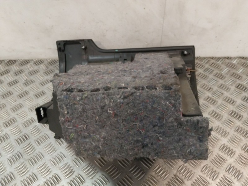 Recambio de tapa guantera para peugeot 207 sw referencia OEM IAM   