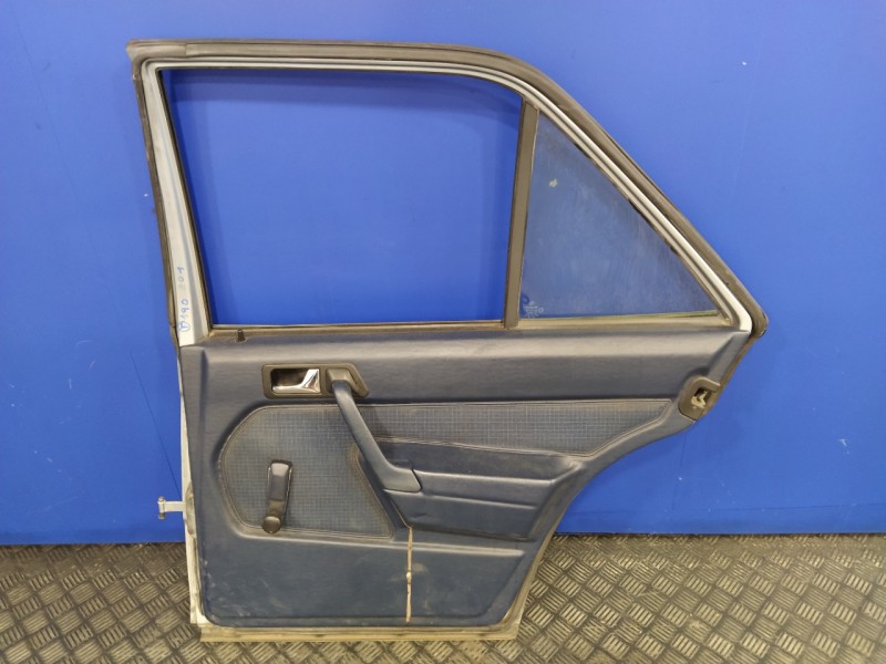 Recambio de guarnecido puerta trasera derecha para mercedes-benz clase c (w201) berlina 1.8 cat referencia OEM IAM   