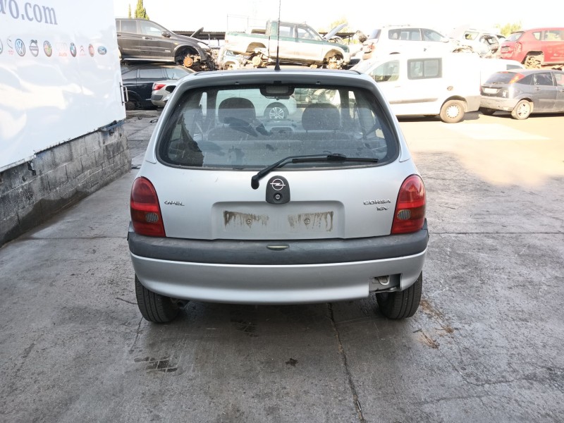 opel corsa b (s93) del año 1999