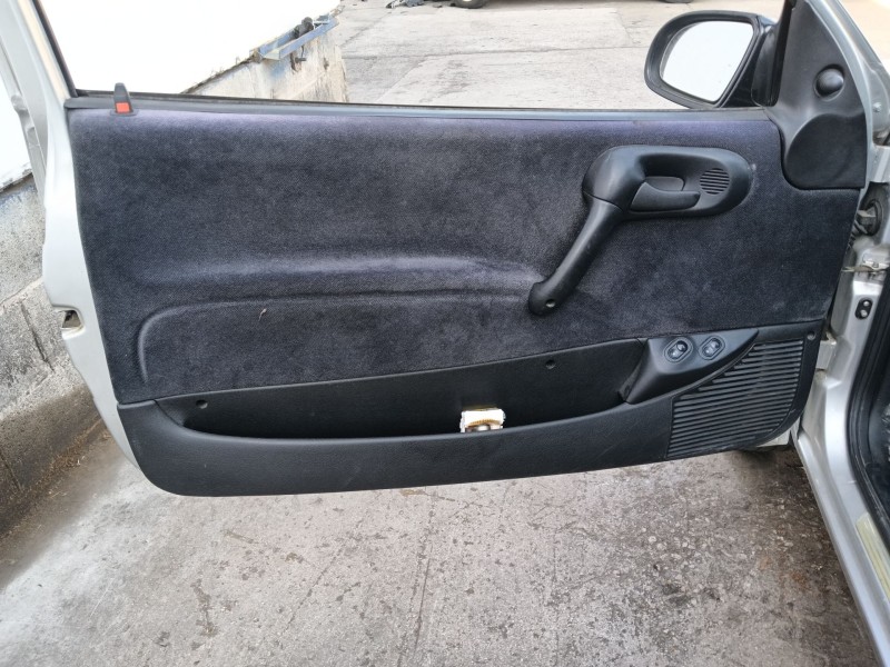 opel corsa b (s93) del año 1999