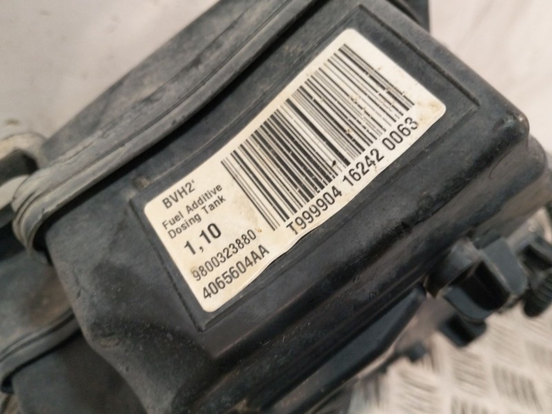 Recambio de deposito adblue para citroën c4 picasso ii 1.6 bluehdi 120 referencia OEM IAM 20063980100  