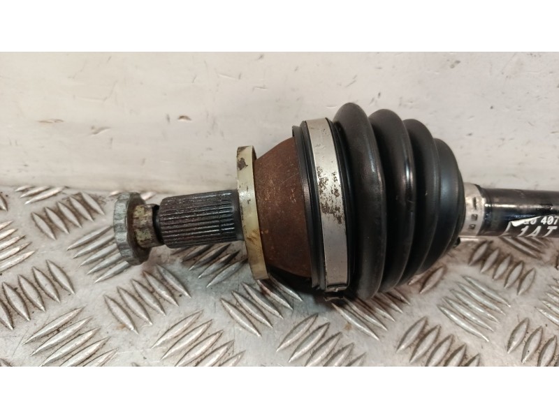 Recambio de transmision delantera izquierda para seat ibiza iii (6l1) 1.4 16v referencia OEM IAM 6Q0407271AT  