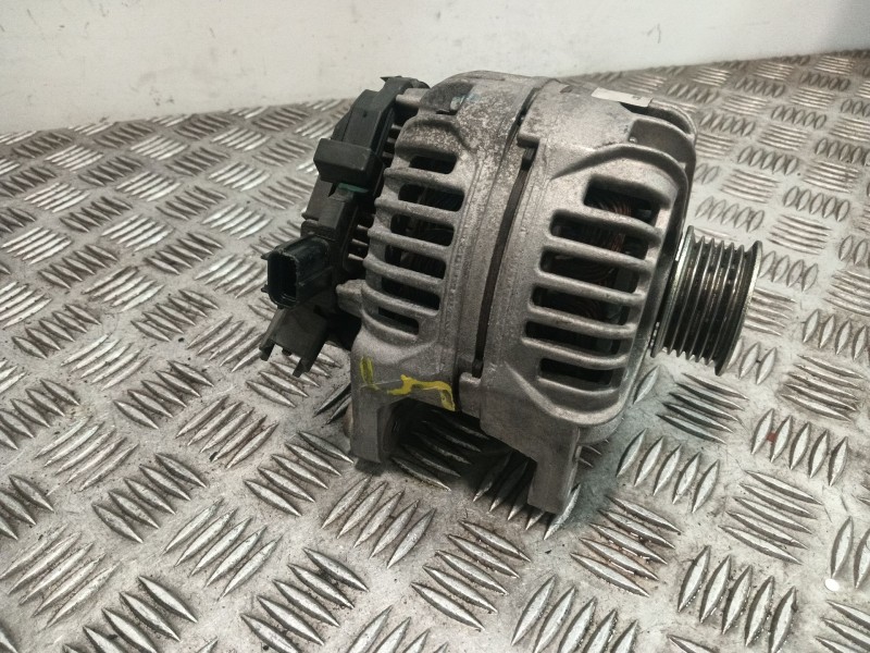 Recambio de alternador para ford mondeo berlina (gd) referencia OEM IAM 0124415006  