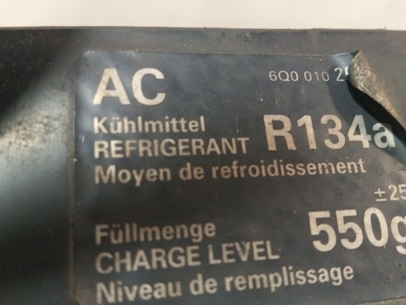 Recambio de panel frontal para seat ibiza iii (6l1) 1.4 16v referencia OEM IAM 6Q0010254N  