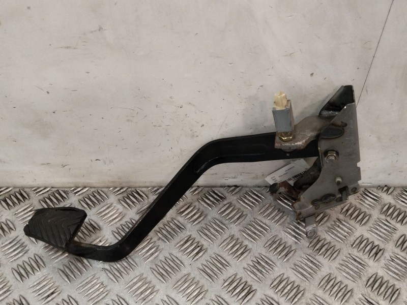 Recambio de pedal freno para kia sorento referencia OEM IAM   