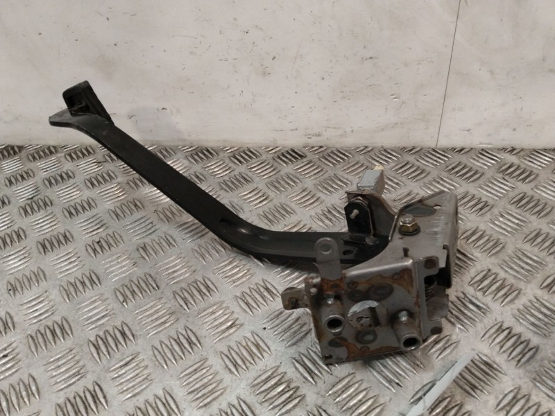 Recambio de pedal freno para kia sorento referencia OEM IAM   