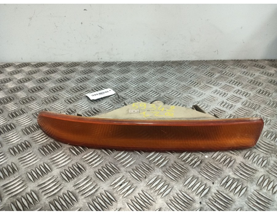 Recambio de piloto delantero izquierdo para renault master ii furgoneta (fd) 1.9 dci 80 referencia OEM IAM 38230748  
