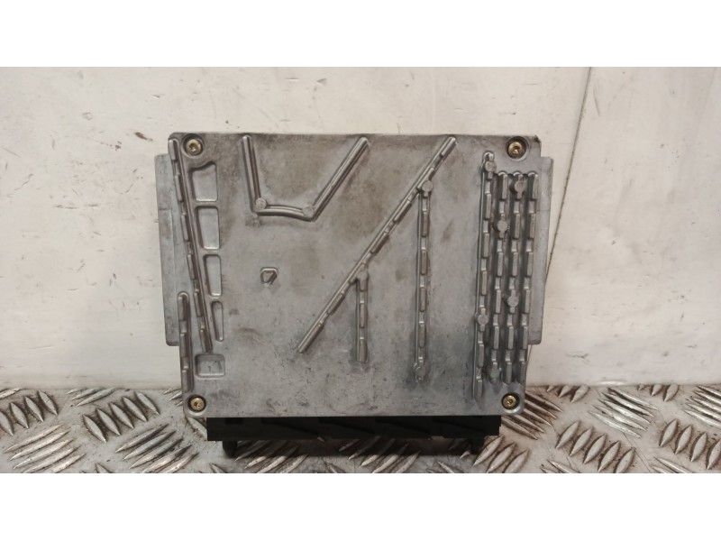 Recambio de centralita motor uce para volvo v70 i (875, 876) 2.4 turbo referencia OEM IAM 0261204559  