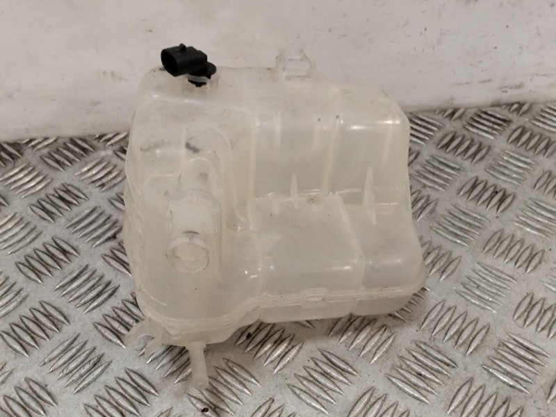Recambio de deposito expansion para opel astra j (p10) 1.6 (68) referencia OEM IAM 13370133  