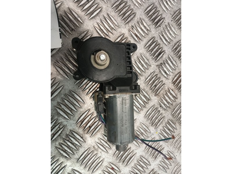 Recambio de motor elevalunas trasero izquierdo para mercedes-benz clase e (w210) e 280 (210.053) referencia OEM IAM 0130821673  