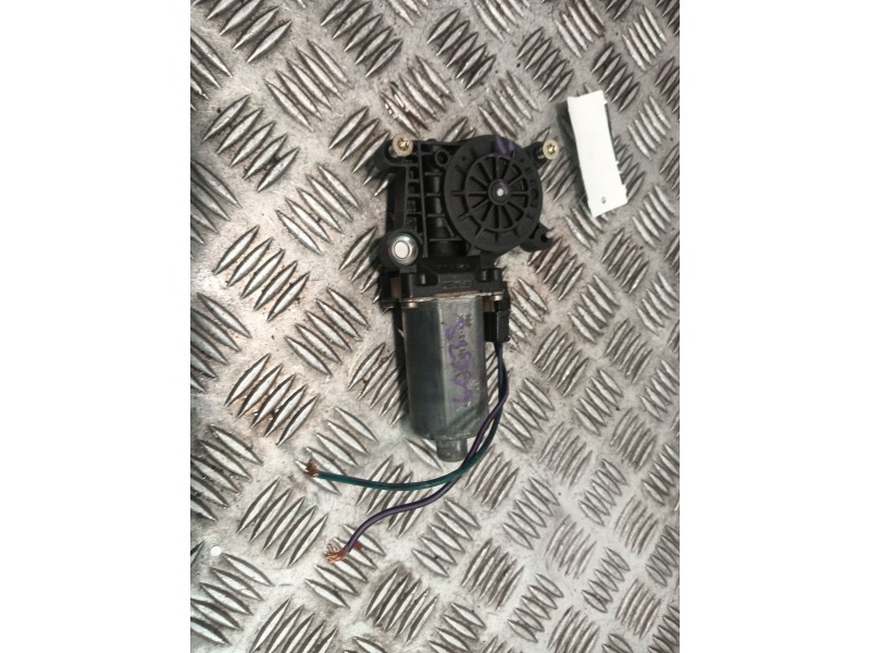 Recambio de motor elevalunas trasero izquierdo para mercedes-benz clase e (w210) e 280 (210.053) referencia OEM IAM 0130821673  