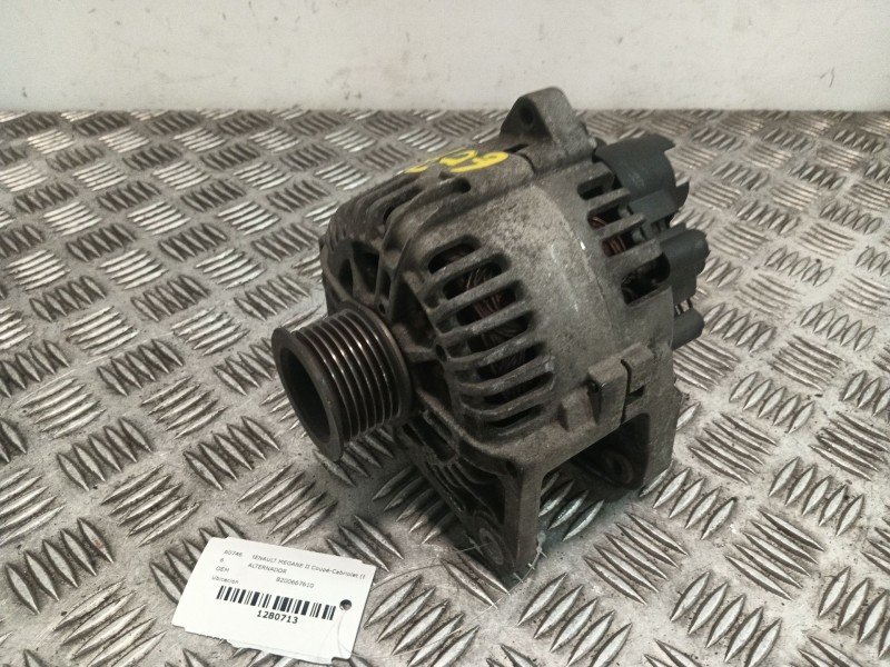 Recambio de alternador para renault megane ii coupé-cabriolet (em0/1_) 1.9 dci referencia OEM IAM 8200667610  
