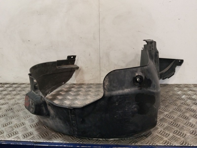 Recambio de paso de rueda delantero derecho para kia cee´d hatchback (ed) 1.4 referencia OEM IAM 868121H000  
